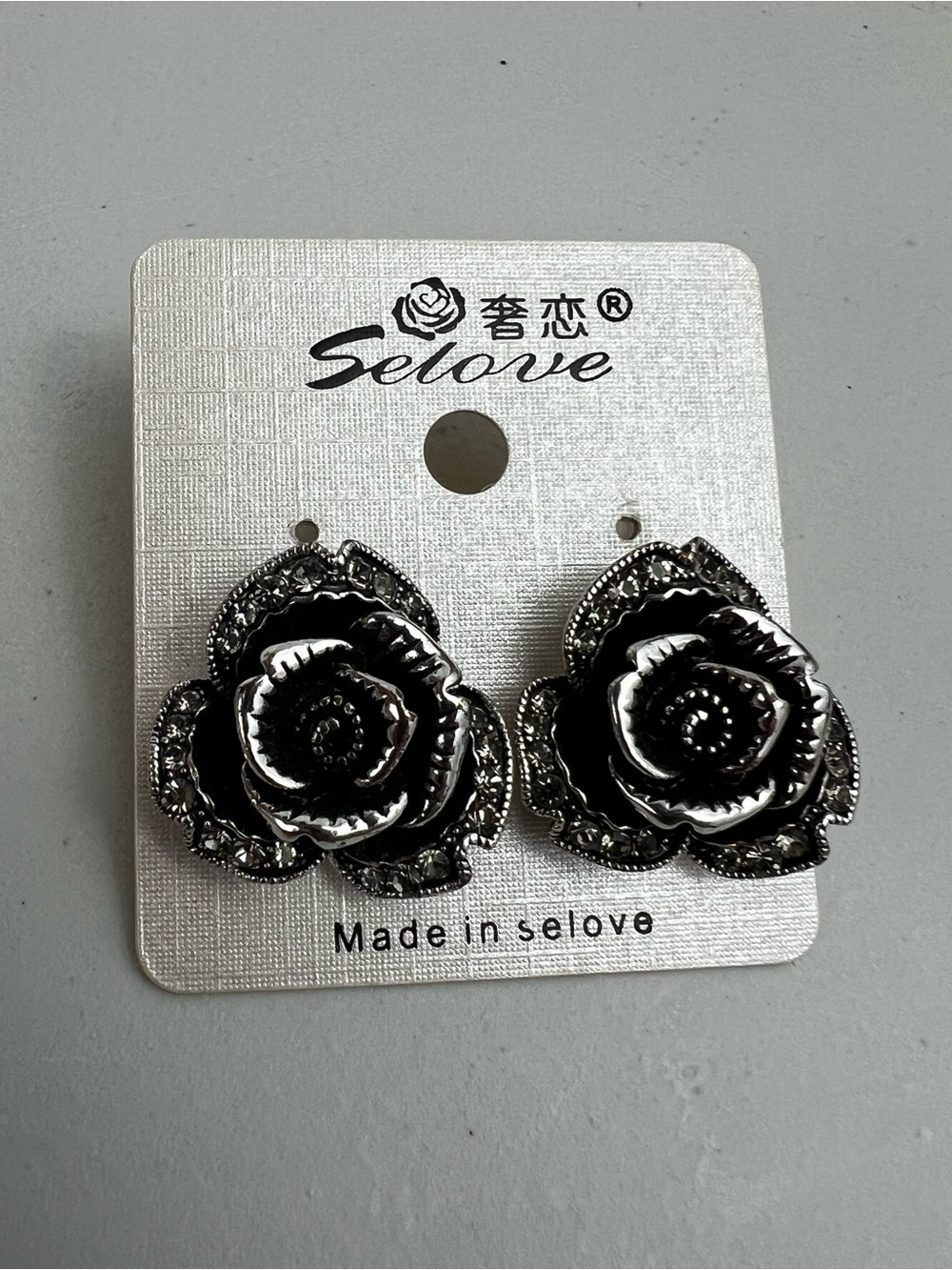 Selove Vintage Style Black Rose Stud Earrings Rhinestone Accents Goth Punk